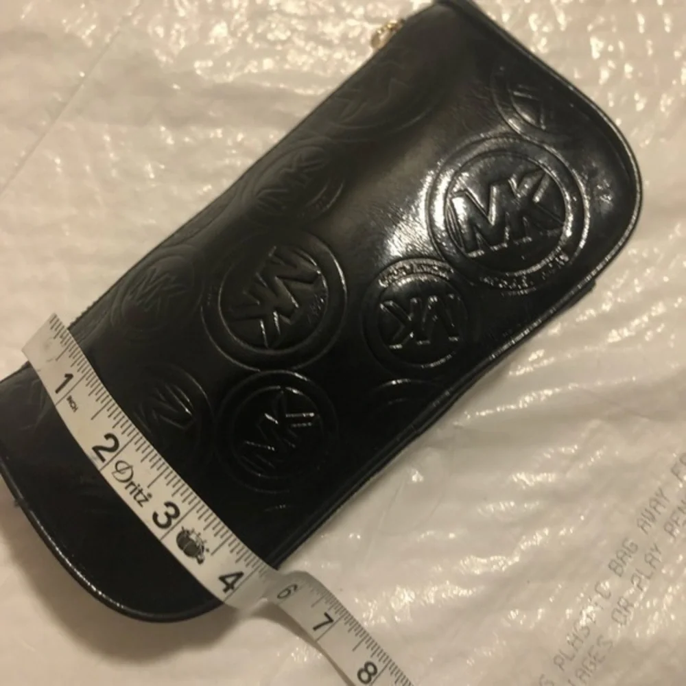 Michael kors patent leather cosmetic bag